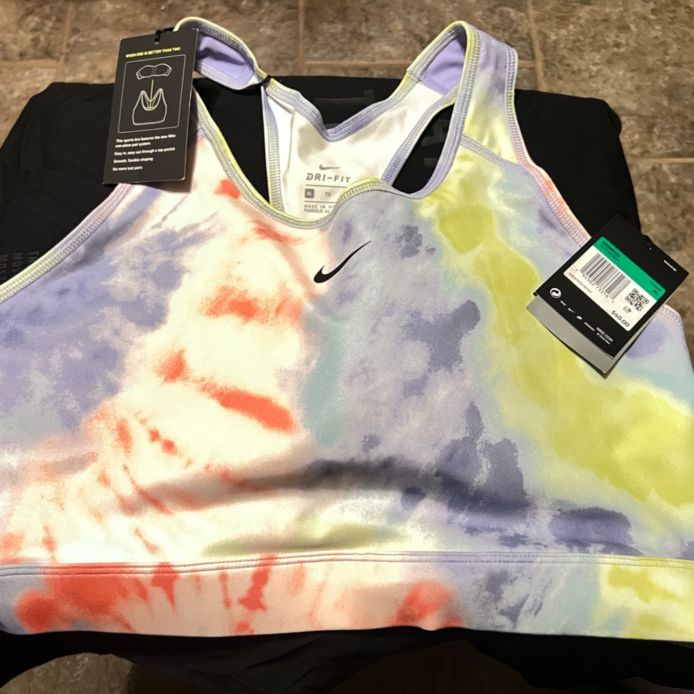 Brand new Nike sports bra